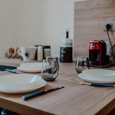 Domus Aeterna - Re Di Ρώμη