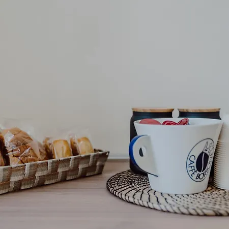 Πανσιόν Domus Aeterna - Re Di