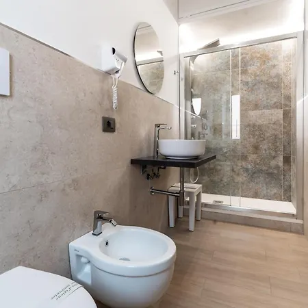 Πανσιόν Domus Aeterna - Re Di