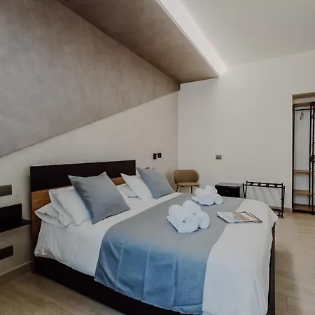 Domus Aeterna - Re Di Πανσιόν